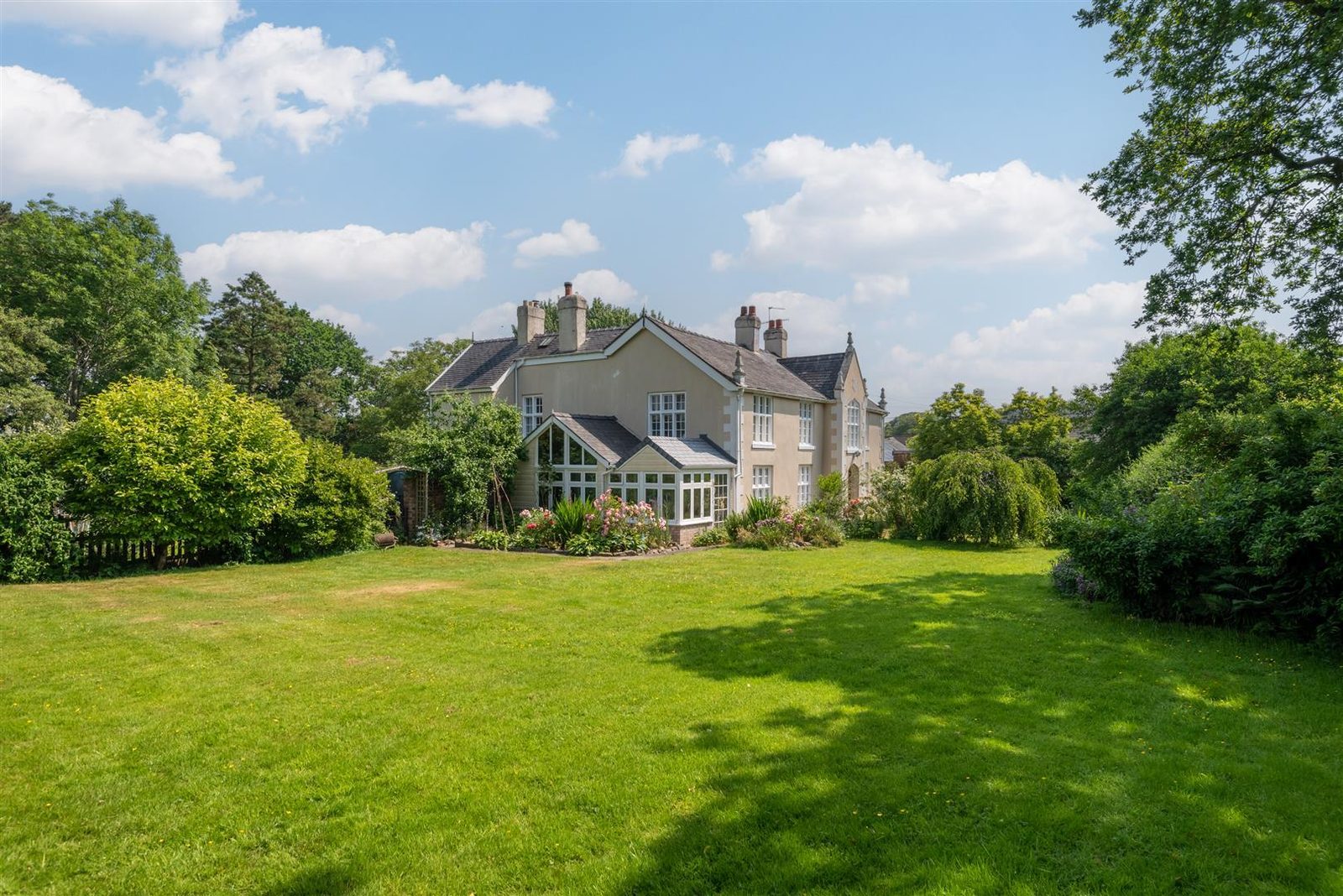 Smallholding with further land available in Oswestry