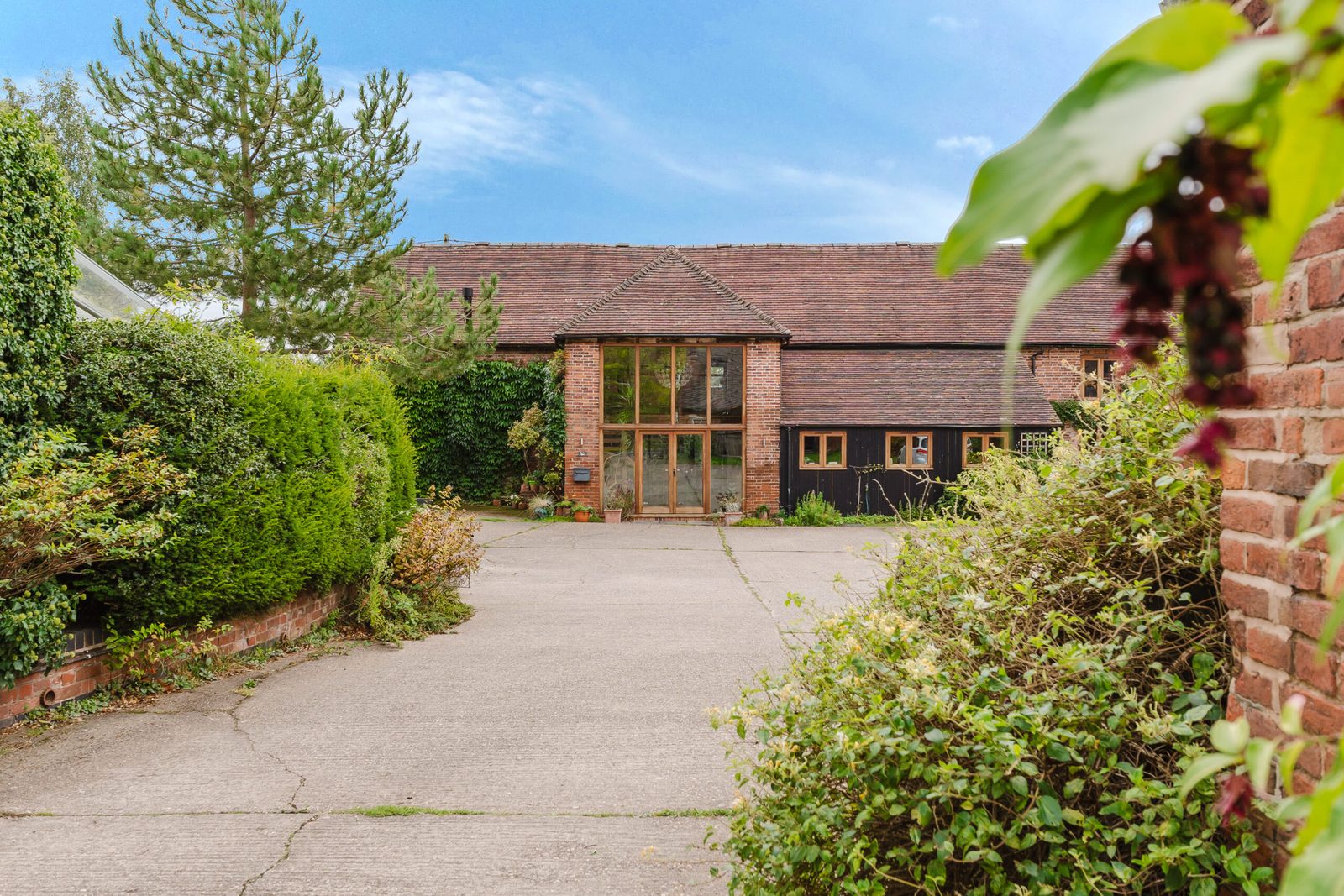 Stareton Barn, The Courtyard