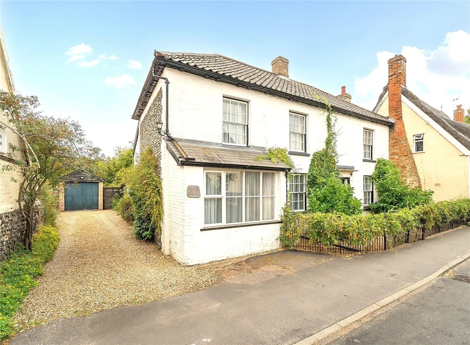 Chain free house in Bury