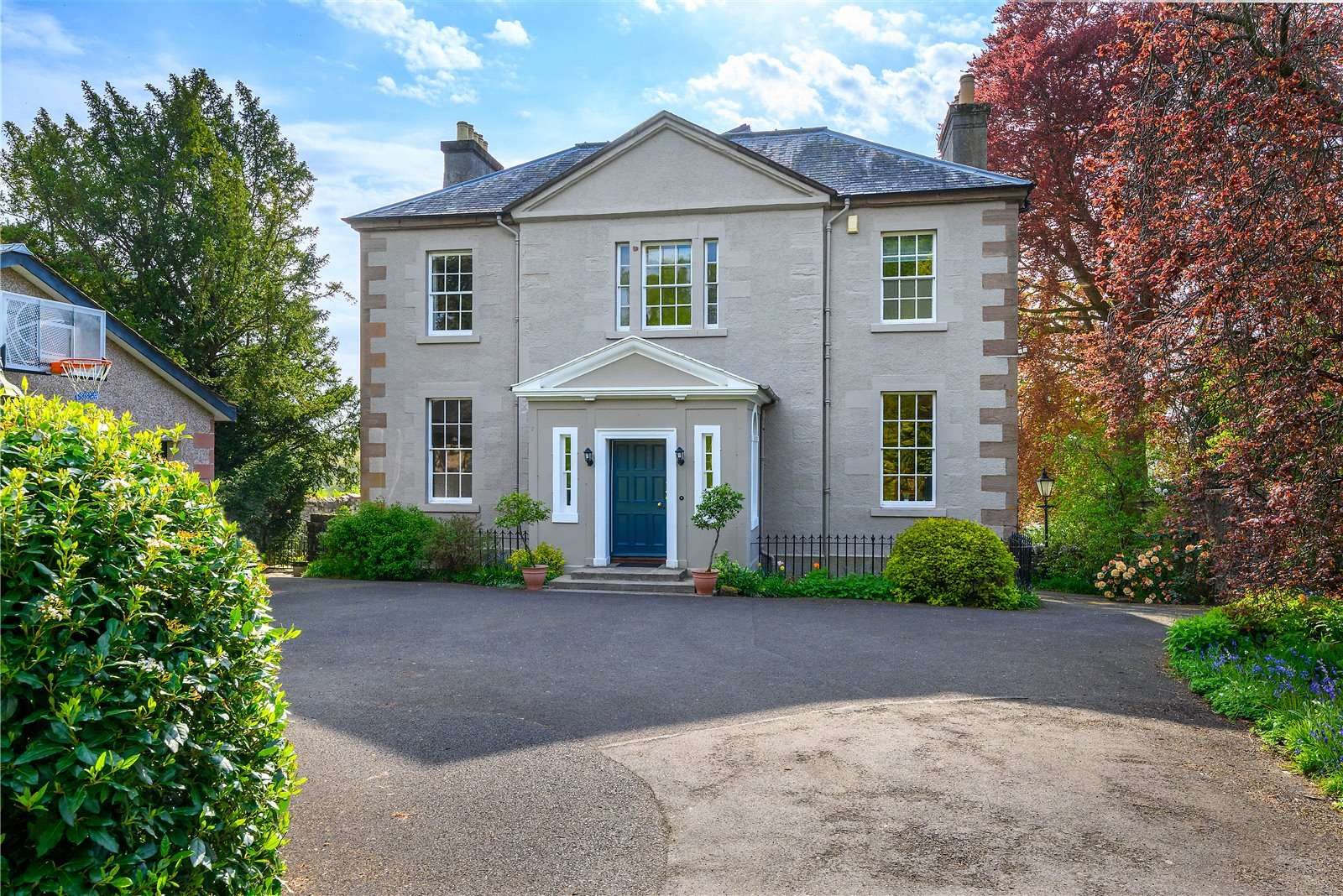 Waterfront apartment with outbuildings, Perth