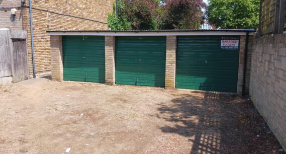 R/O 7-12 Canford Close