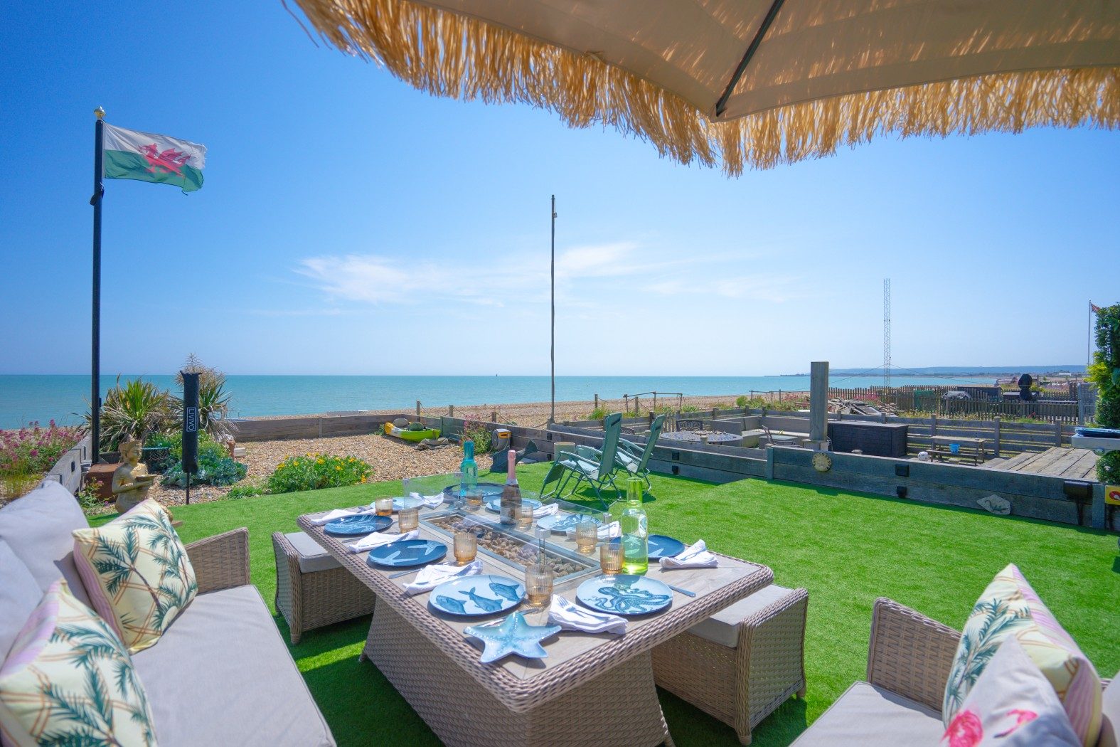 Coast Road, Bn24