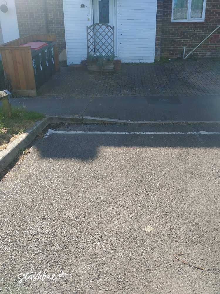 Parking Space to Rent in Crawley, RH10