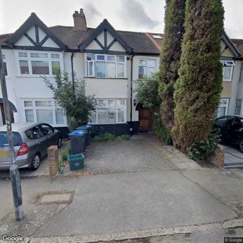 Parking Space to Rent in New Malden, KT3