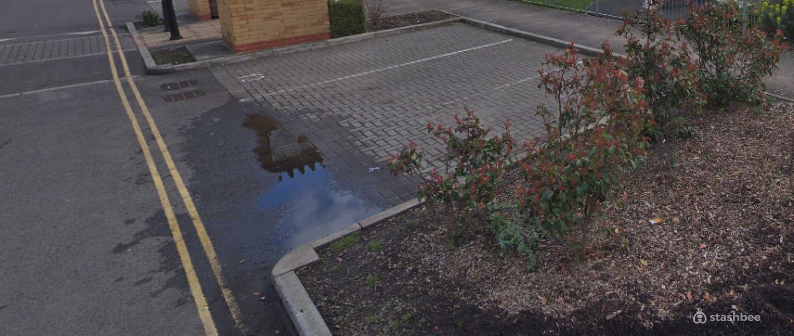 Parking Space to Rent in Isleworth, TW7