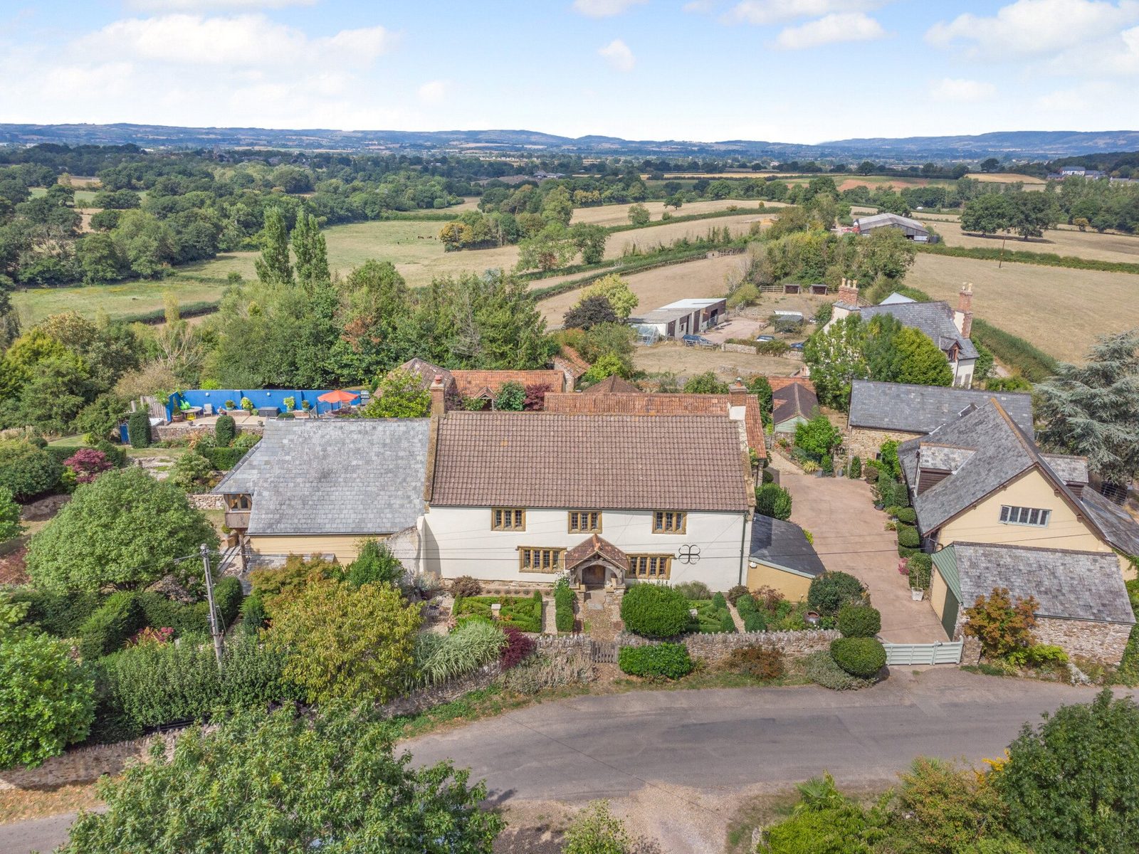 Farmhouse with paddocks, Wellington