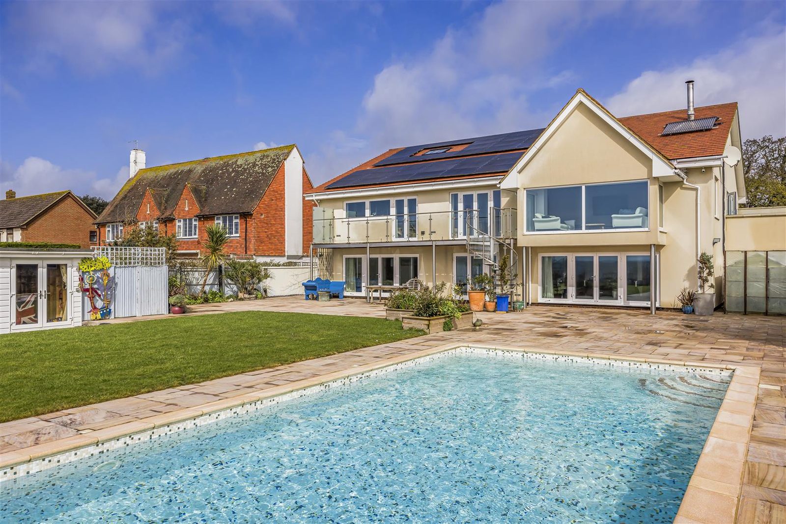 House - Detached For Sale The Drive, Bognor Regis