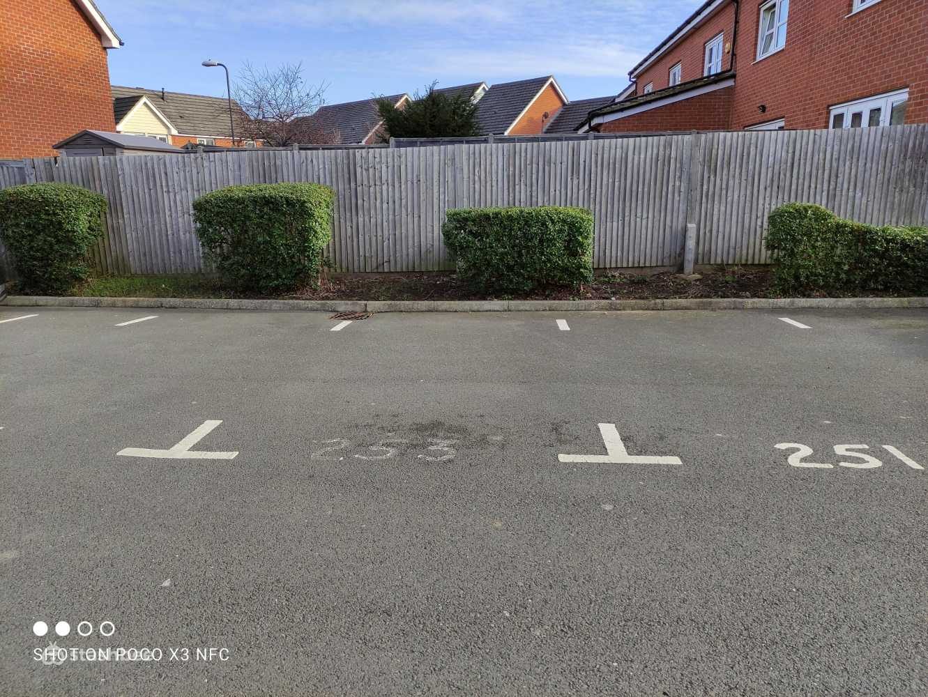 Parking Space to Rent in Slough, SL1