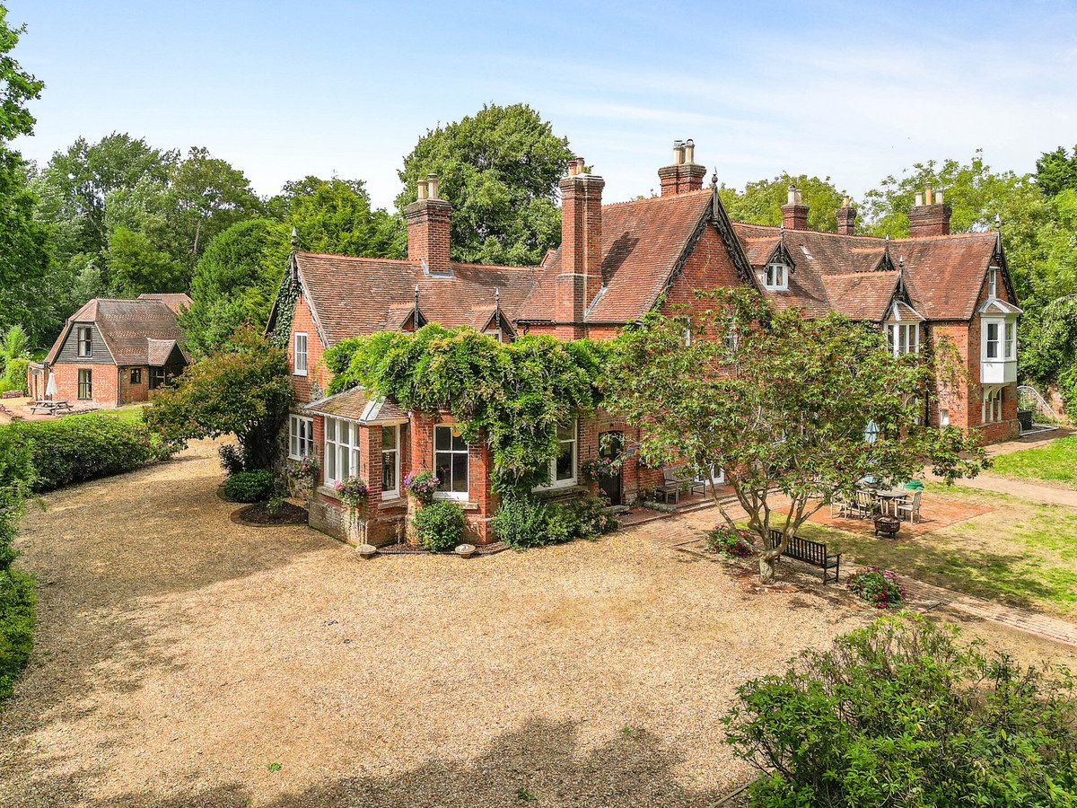 Detached House for sale with 5 bedrooms, Blundell Lane Bursledon Southampton