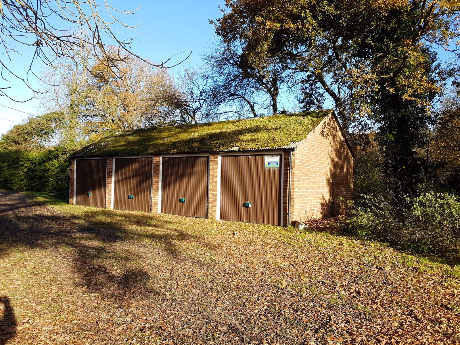 Beechfield (access adj 18) Frilsham, Thatcham