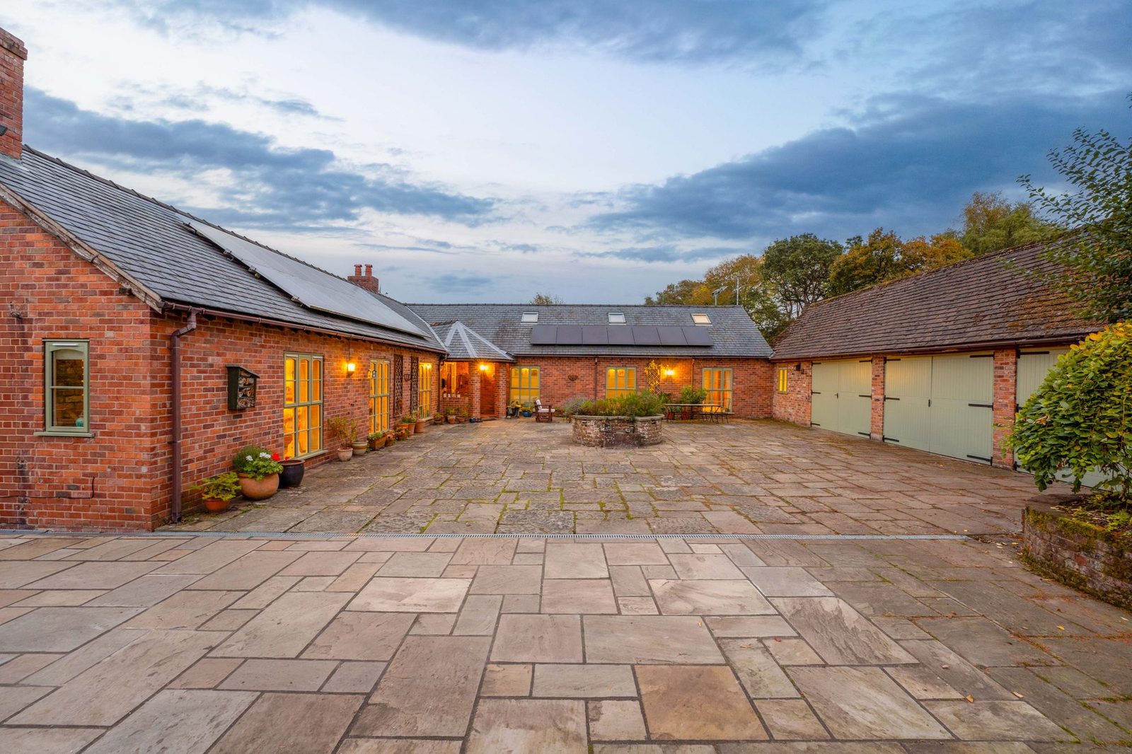 Ashton Grange Stables