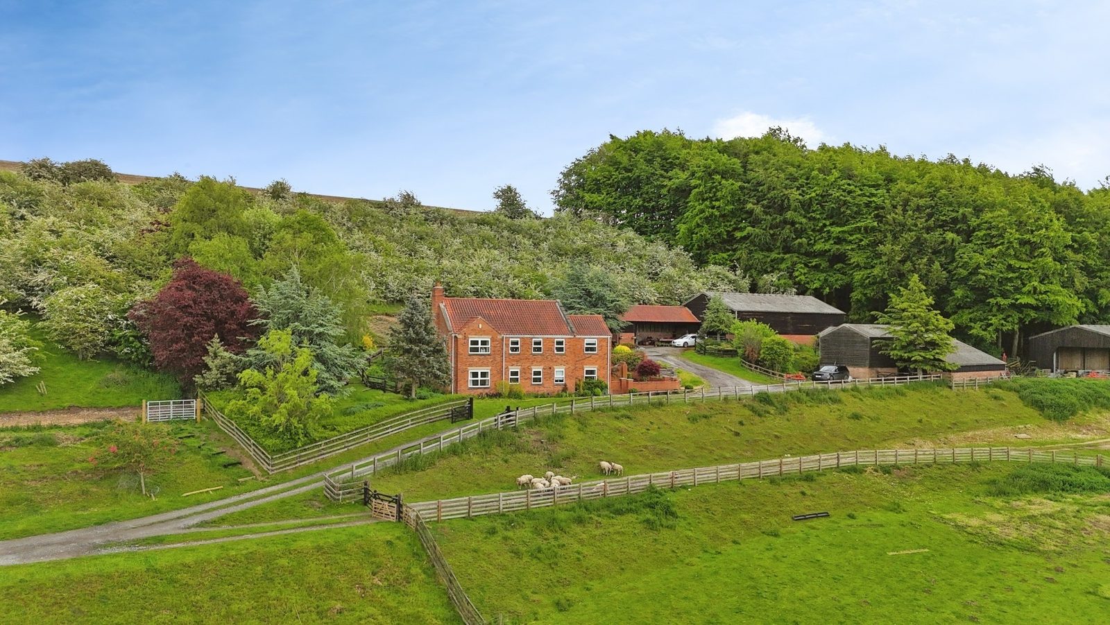 Detached House for sale with 4 bedrooms, Burgate, North Newbald