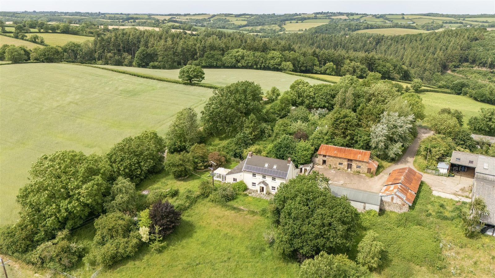 Farmhouse with paddocks in Crediton