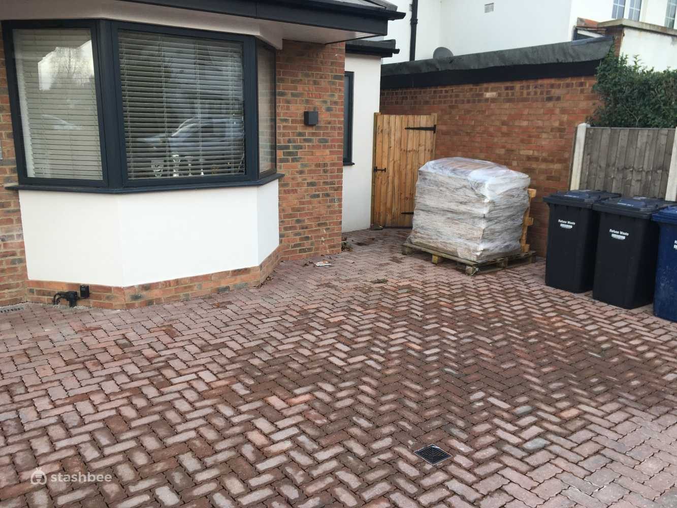 Parking Space to Rent in North West London, NW11