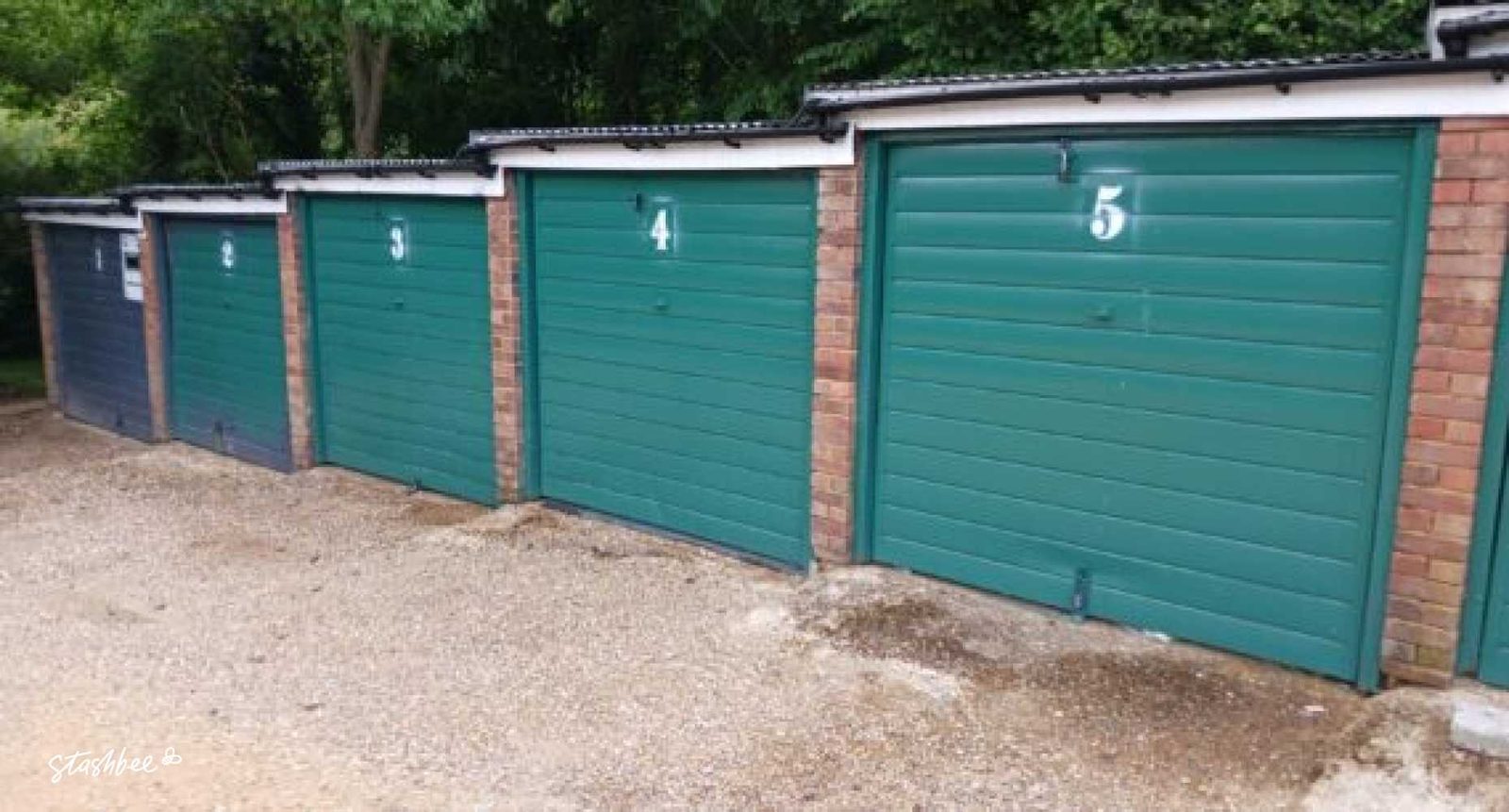 Lock-up Garage to Rent at Elstree Road, HP2 7QW