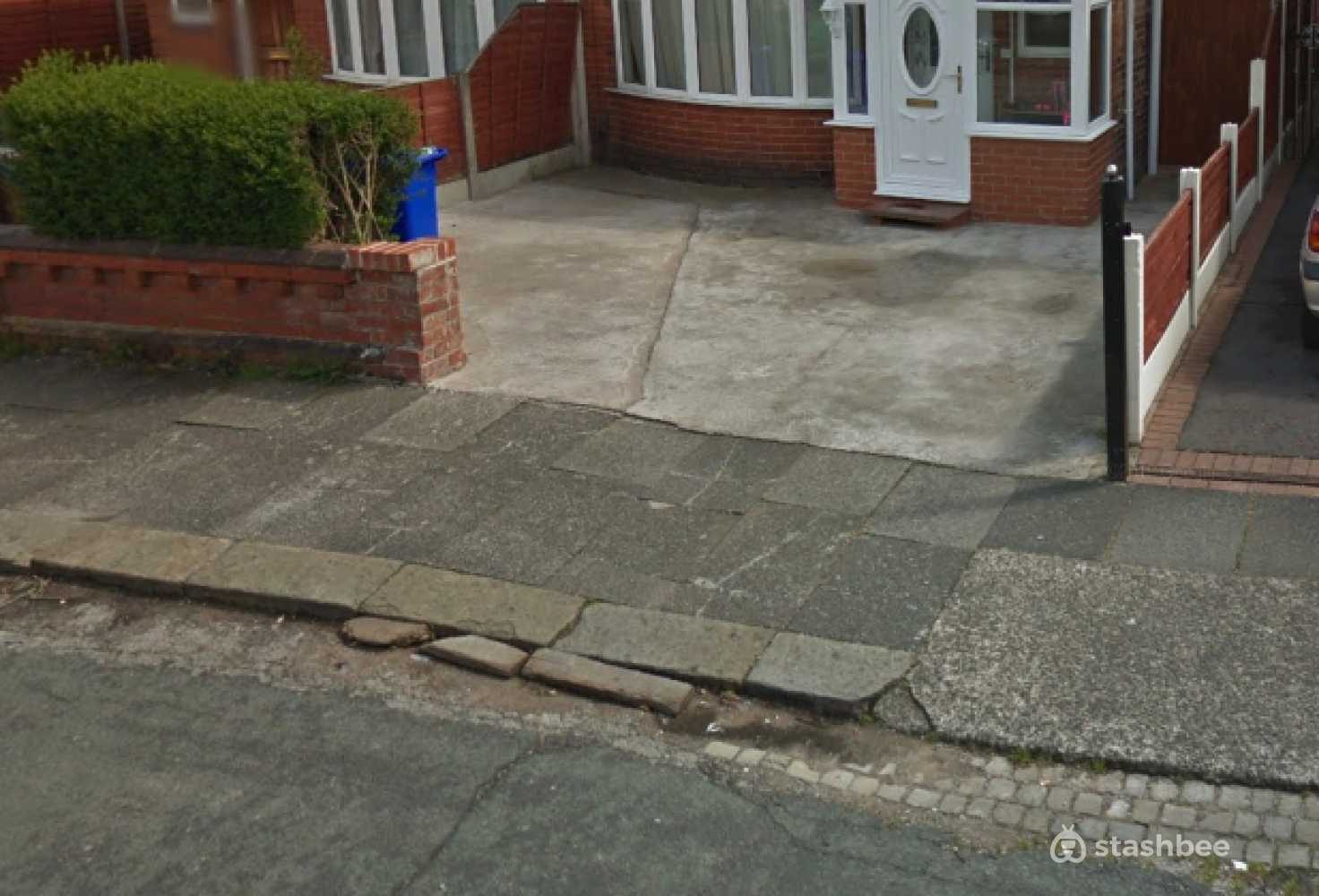 Parking Space to Rent in Manchester, M20
