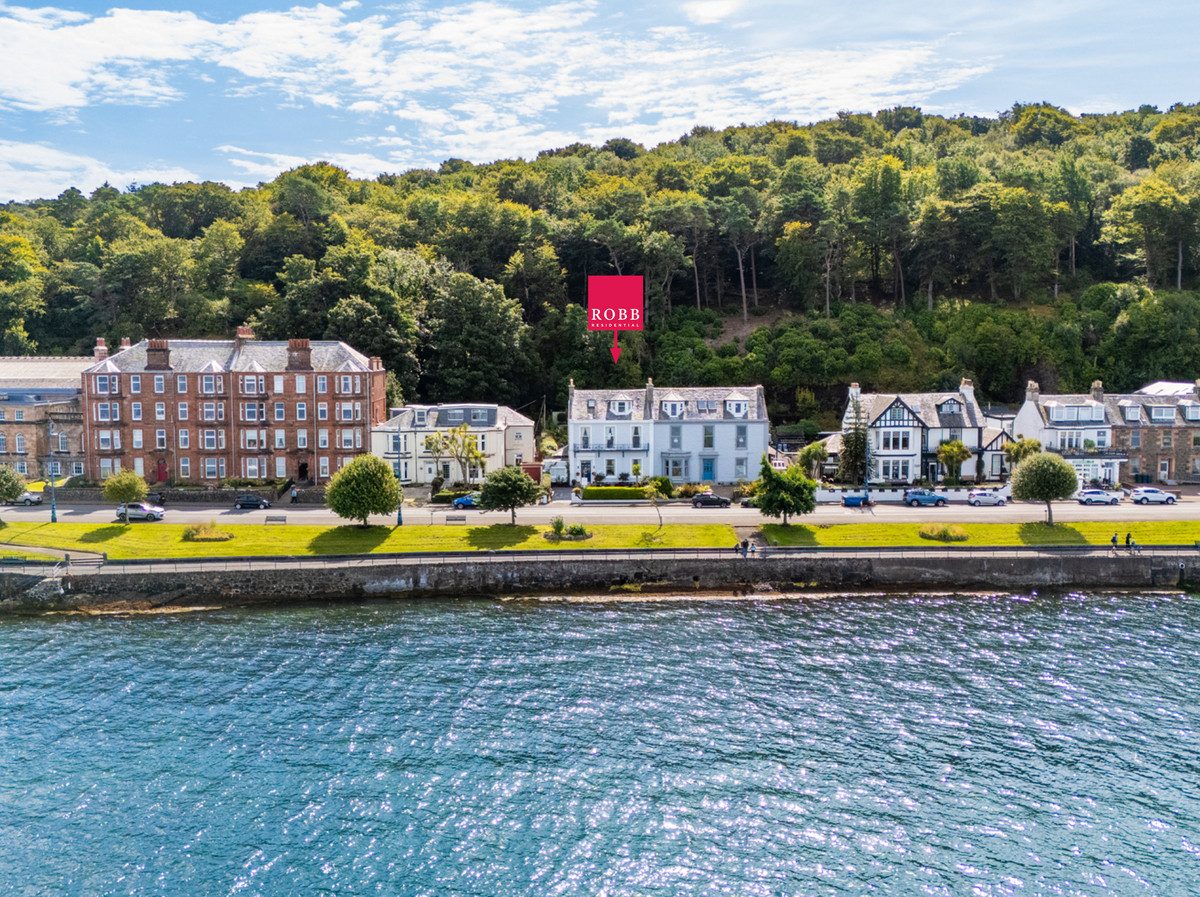 Highlander House, Battery Place, Rothesay, PA20 9DU