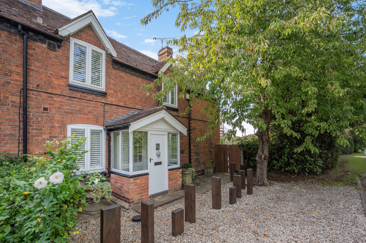 Cottage for sale with 3 bedrooms, Jubilee Cottages, Old Warwick Road
