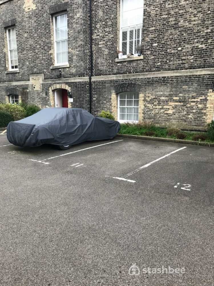 Parking Space to Rent in South East London, SE18