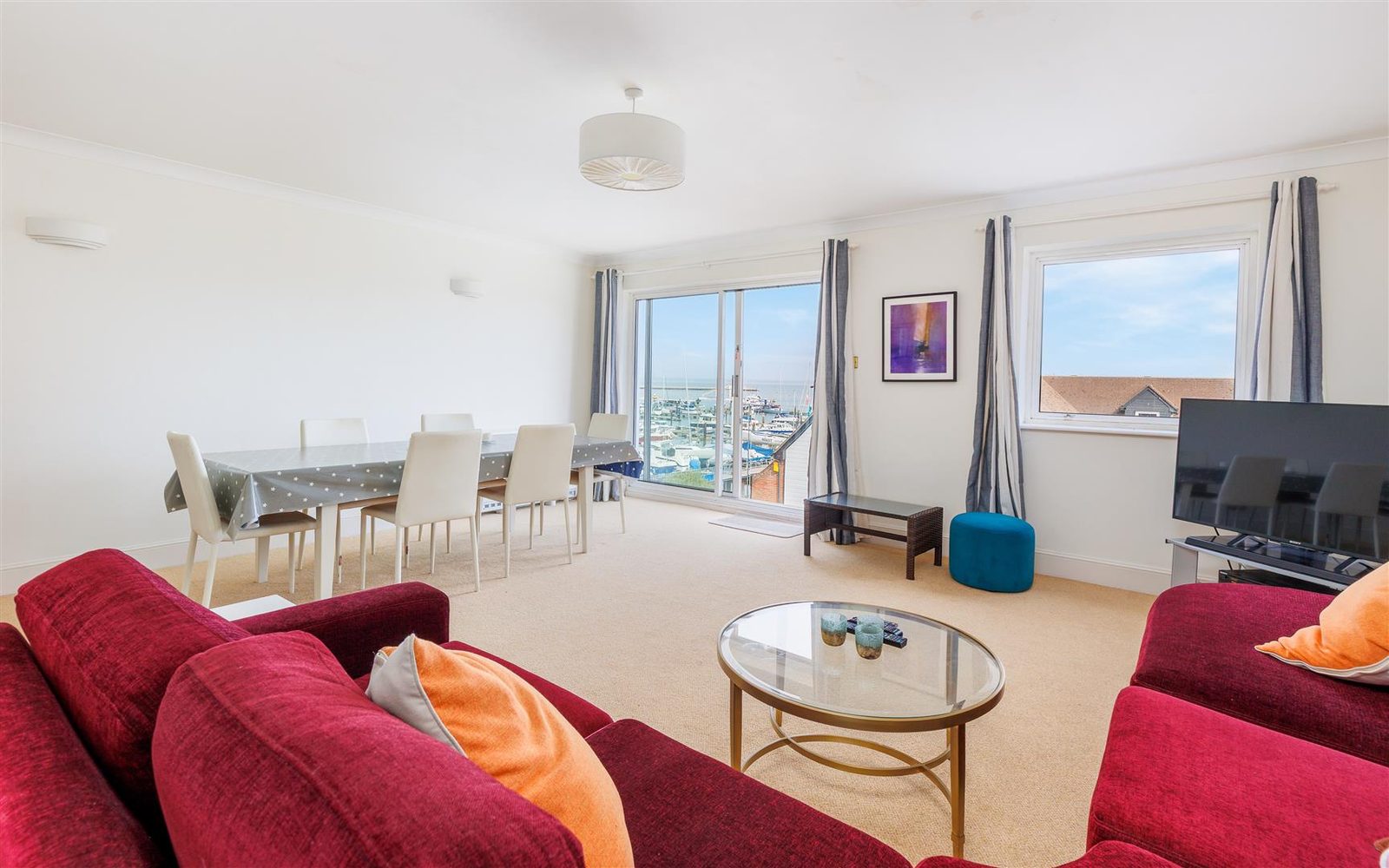 HARBOUR APARTMENT WITH MOORING – Tides Reach, Cowes