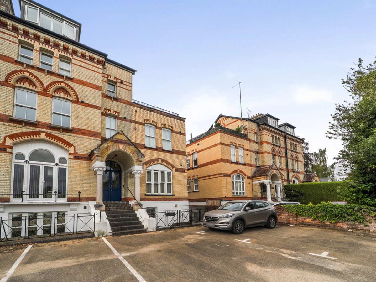 Fairmile, Henley-on-thames, RG9