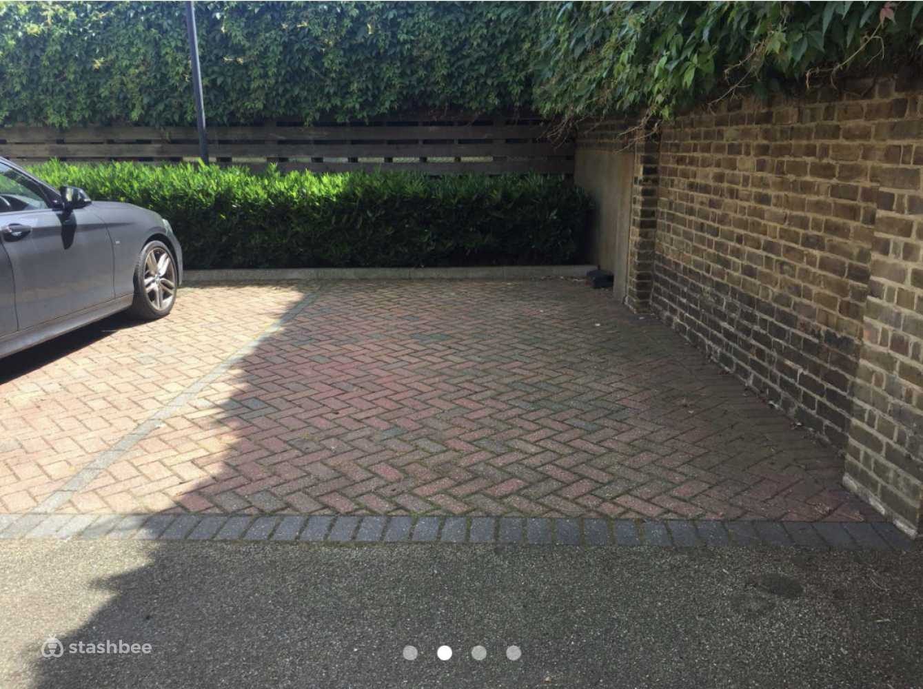 Parking Space to Rent in North London, N1