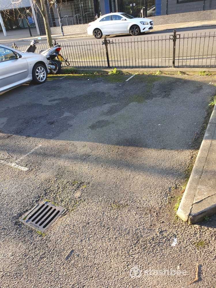 Parking Space to Rent in South East London, SE5