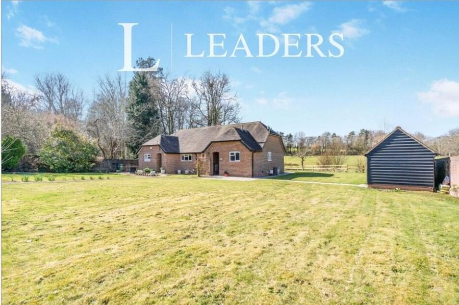 Laundry Cottages, Bridge Street, Southwick, Fareham, PO17