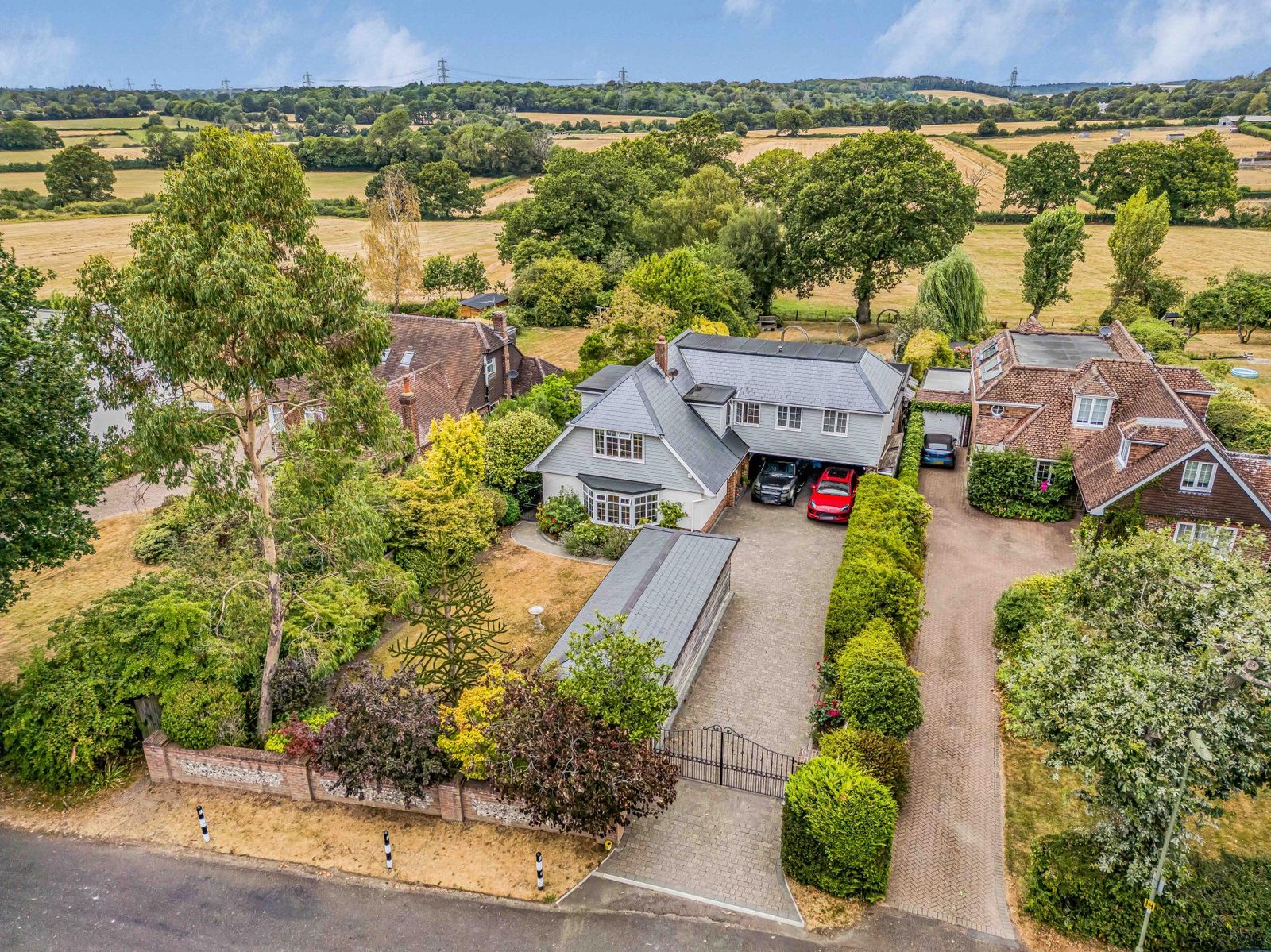 Detached House for sale with 4 bedrooms, Denmead, Hampshire