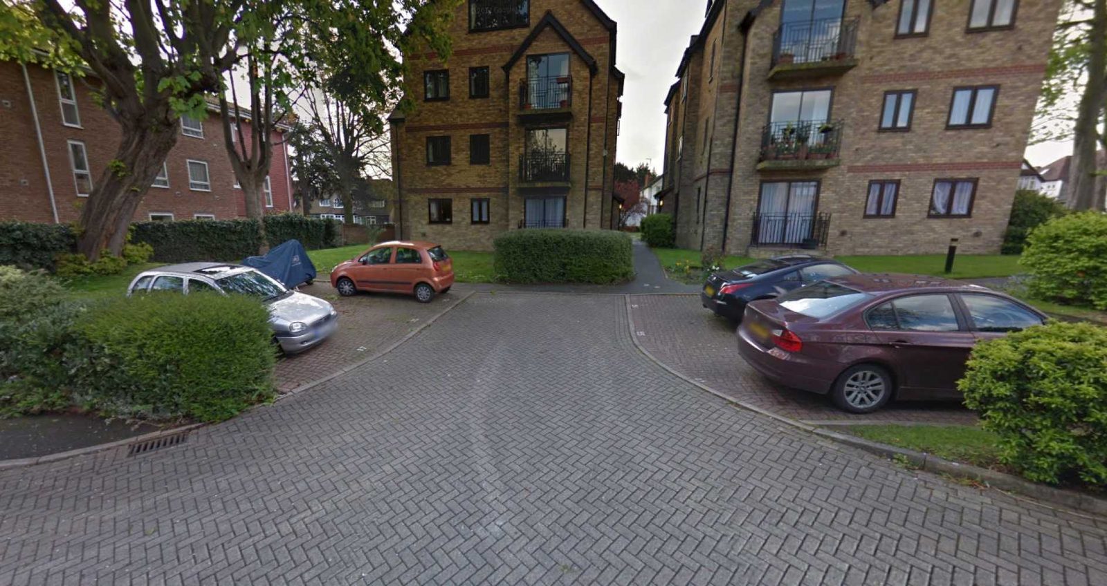Parking Space to Rent in London, SM6