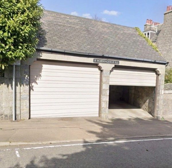 Garage on Morningfield Rd, AB15