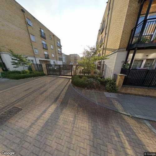 Garage to Rent in East London, E1