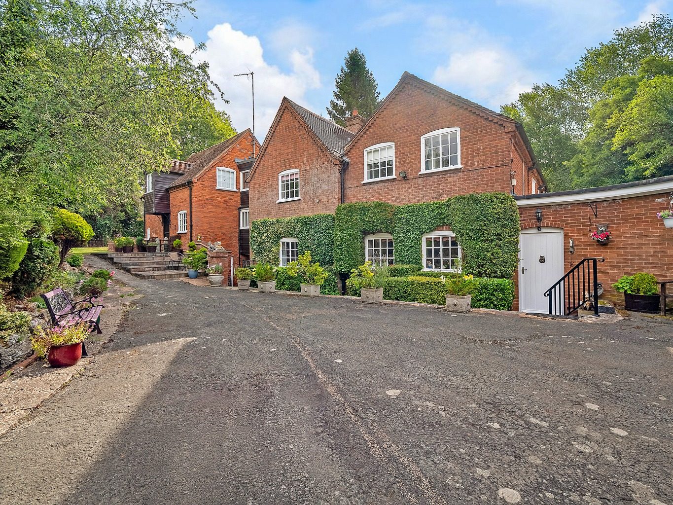 The Mill House - with equestrian facilities & 15 acres of land available
