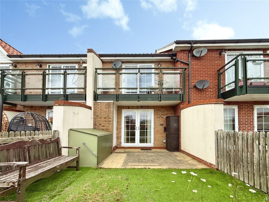Waterfront house with a mooring in Burton Waters