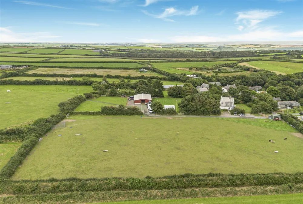 Equestrian with outbuildings in Bude