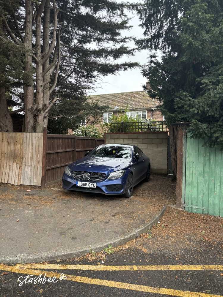 Parking Space to Rent in Barking, IG11