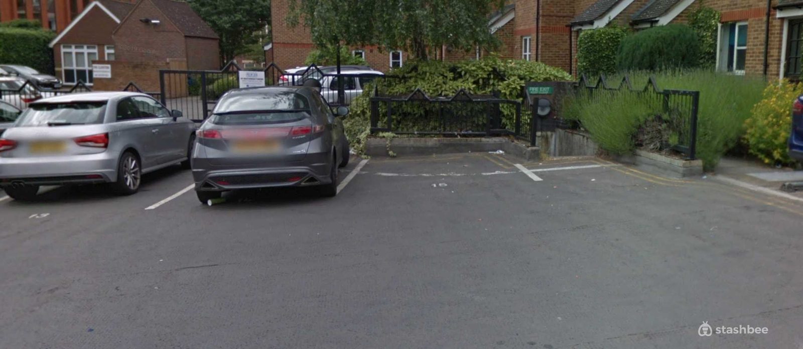 Parking Space to Rent in Watford, WD18
