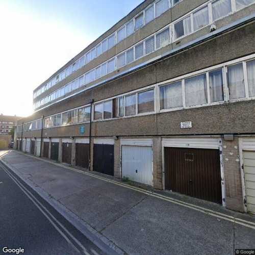 Lock-up Garage to Rent at Wolverton, SE17 2AD