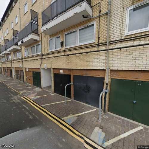 Lock-up Garage to Rent at Neville Close, SE15 5UE