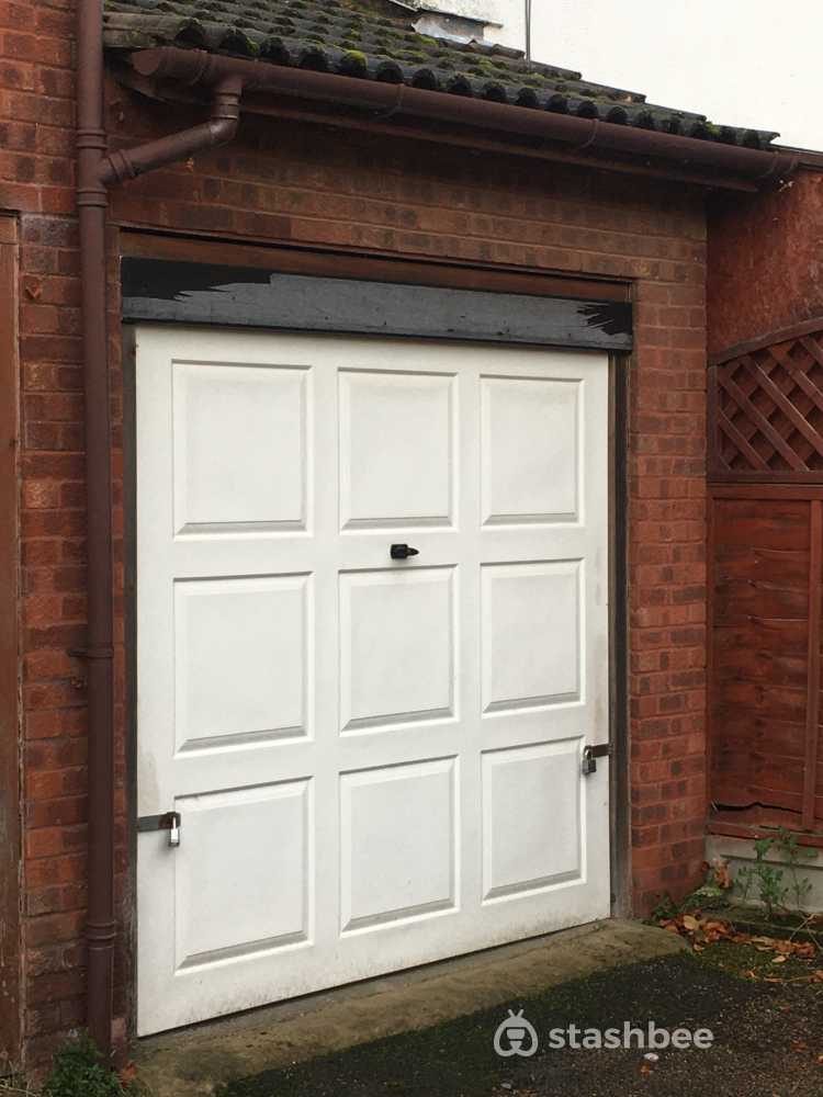 Garage to Rent in South East London, SE28