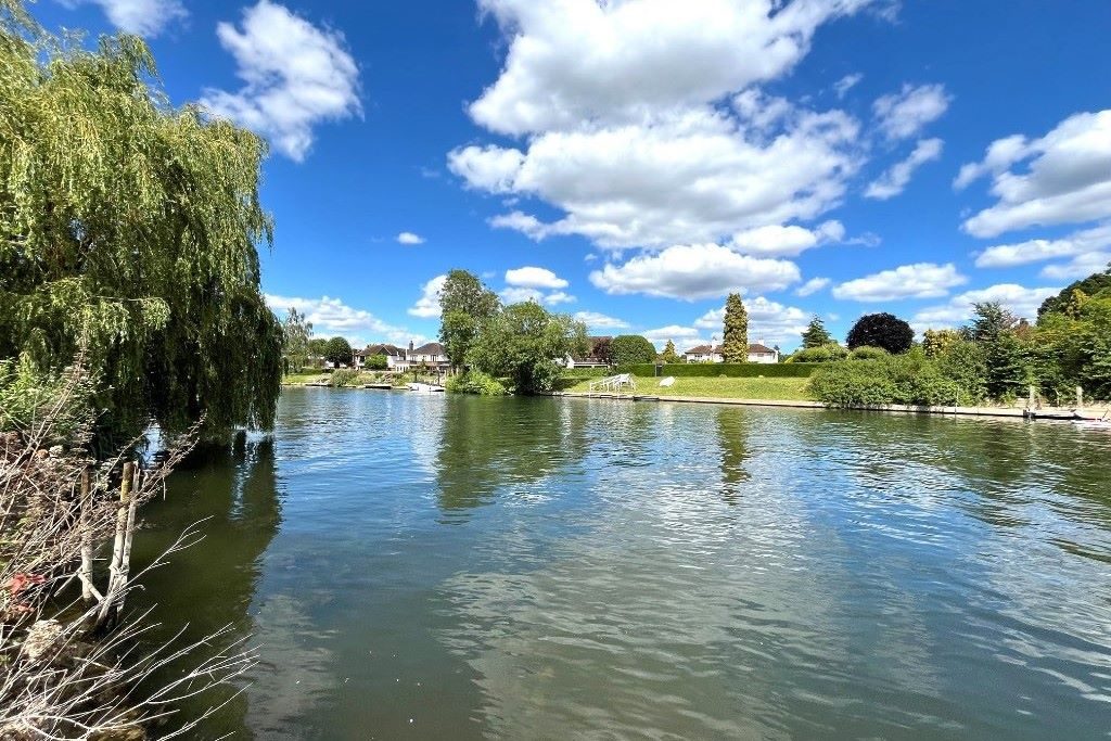 Lot 19 - The Cabin and Heorot, Laleham Reach, Chertsey, Surrey, KT16 8RP