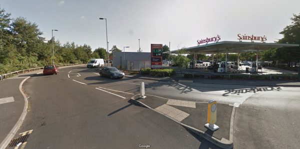 Parking on Sainsbury's Castle Boulevard, NG7