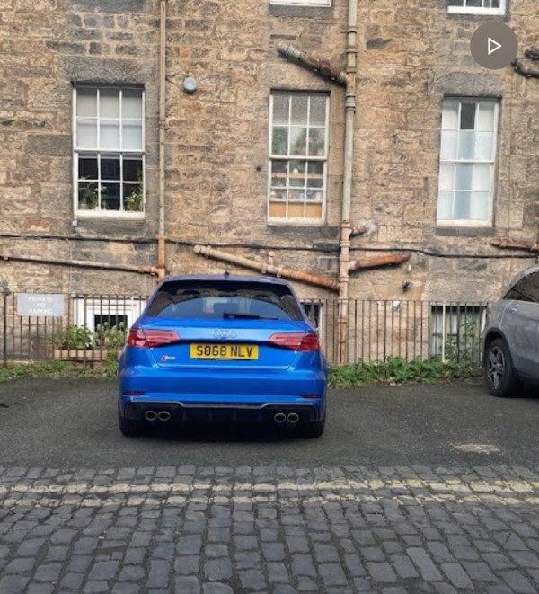 Parking on S W Cumberland St Ln, EH3