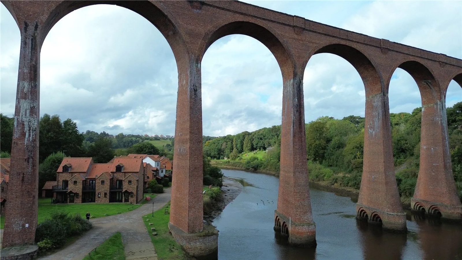 Larpool Lane, Whitby, YO22
