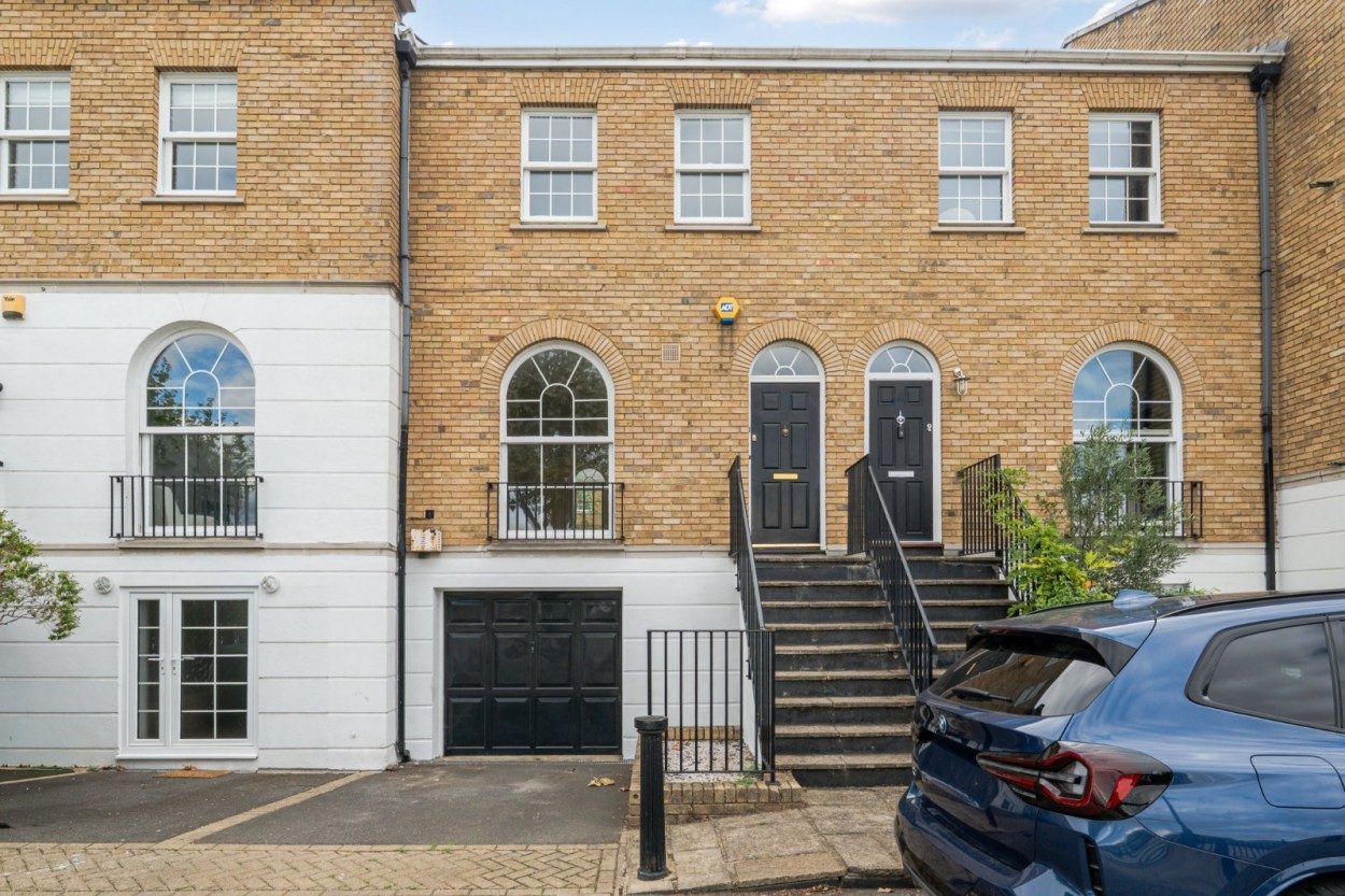 3 bedroom townhouse to let in London