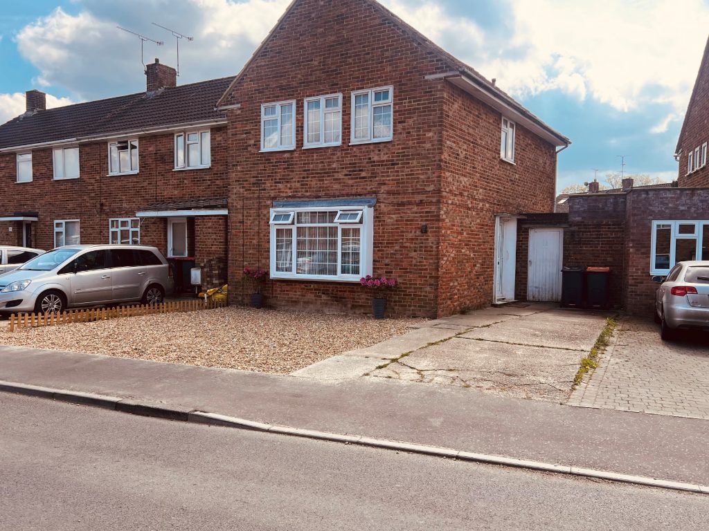 Driveway on Deerswood Road