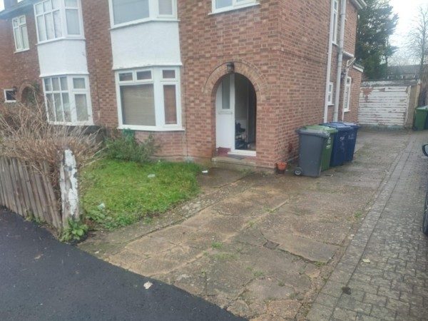 Parking on Neville Rd, CB1