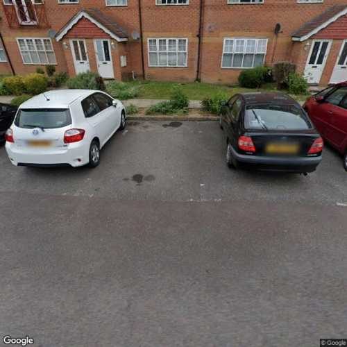 Parking Space to Rent in North London, N12