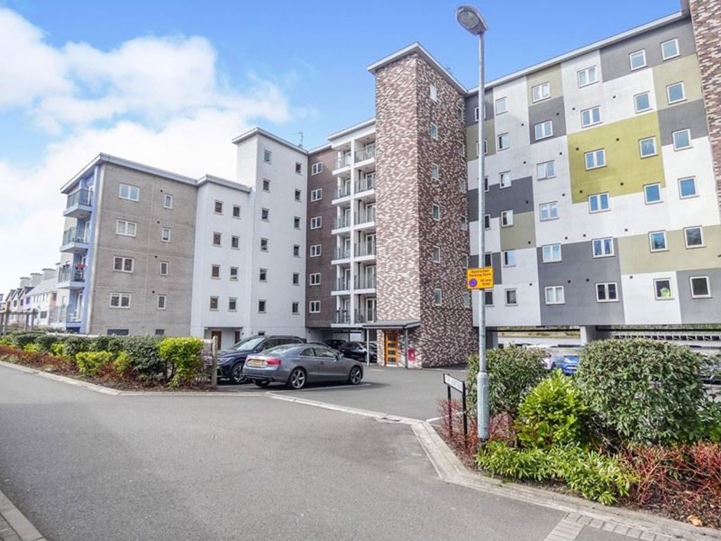 2 bed apartment to buy in NE8