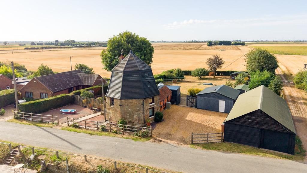 3 Bedroom Detached House For Sale Birchfield Road, Nordelph, Downham Market